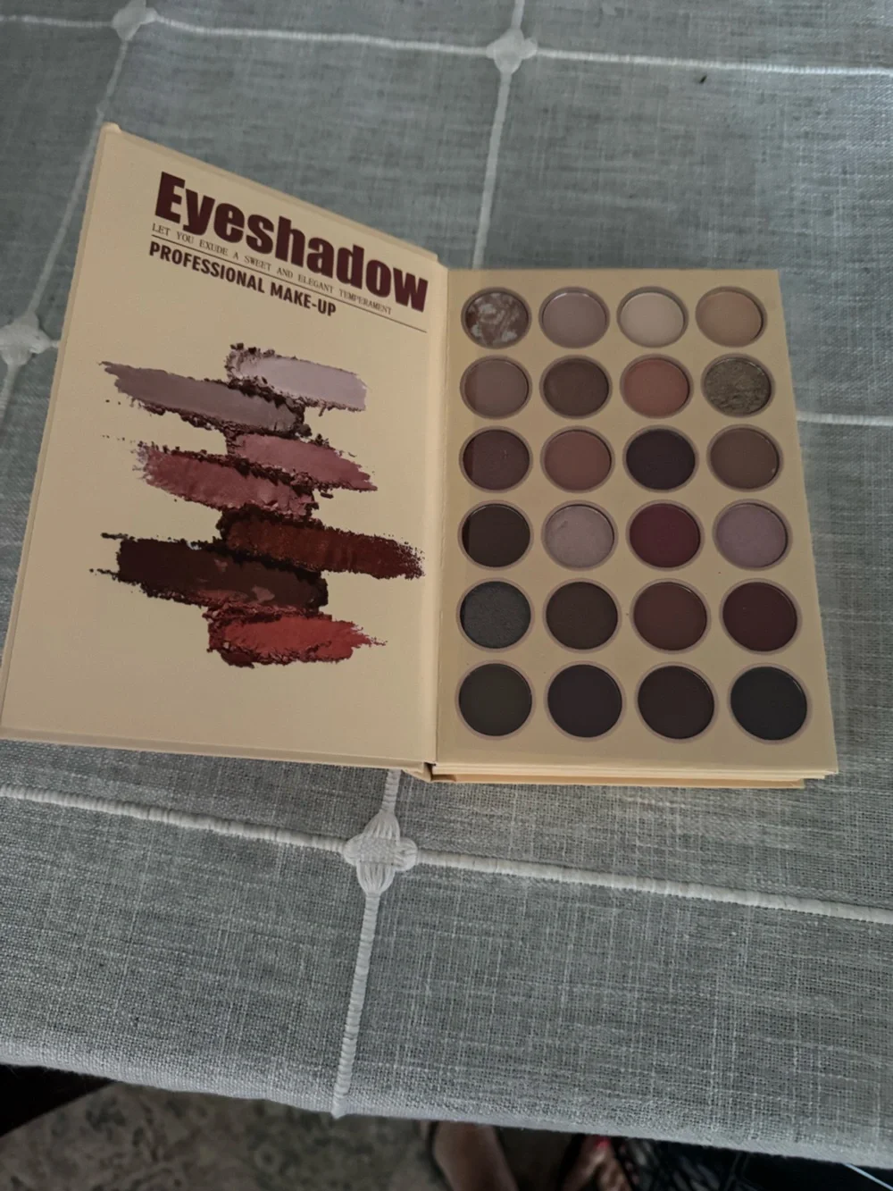 URATM Beauty Color Palette - Cream Tone